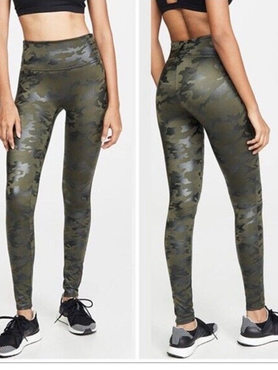 SPANX Pants - EUC SPANX Matte Green Faux Leather  Camo Leggings Power Waistband - Size Small